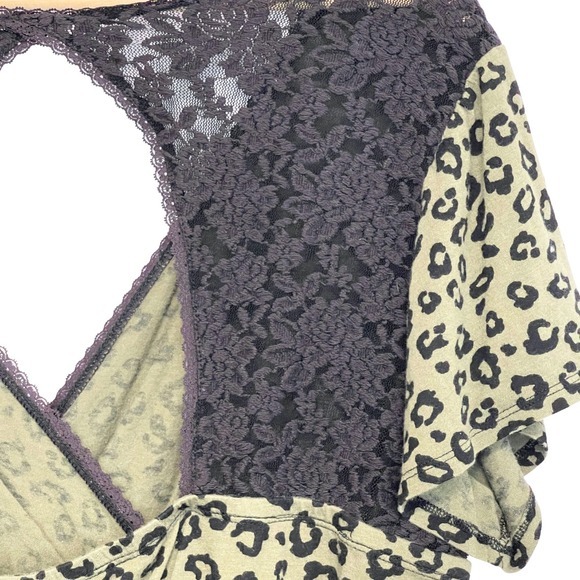 Torrid Cheetah Print Top Whimsigoth Womens 3X Green Lace Smocked Empire Waist‎ - Picture 4 of 9